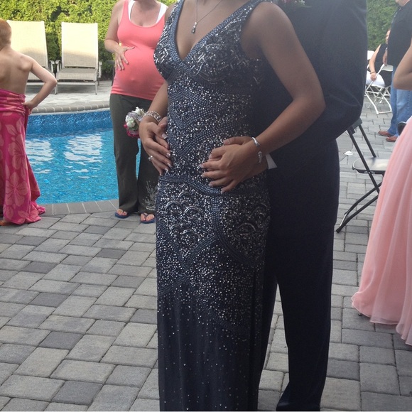 Aidan Mattox beaded and sequin Gown - Picture 8 of 10